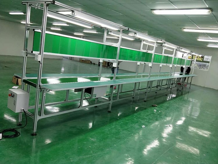Medium-sized shelf